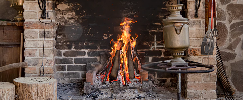 Traditional Fireplace Design Refurbishment Costs in Hudson, Quebec